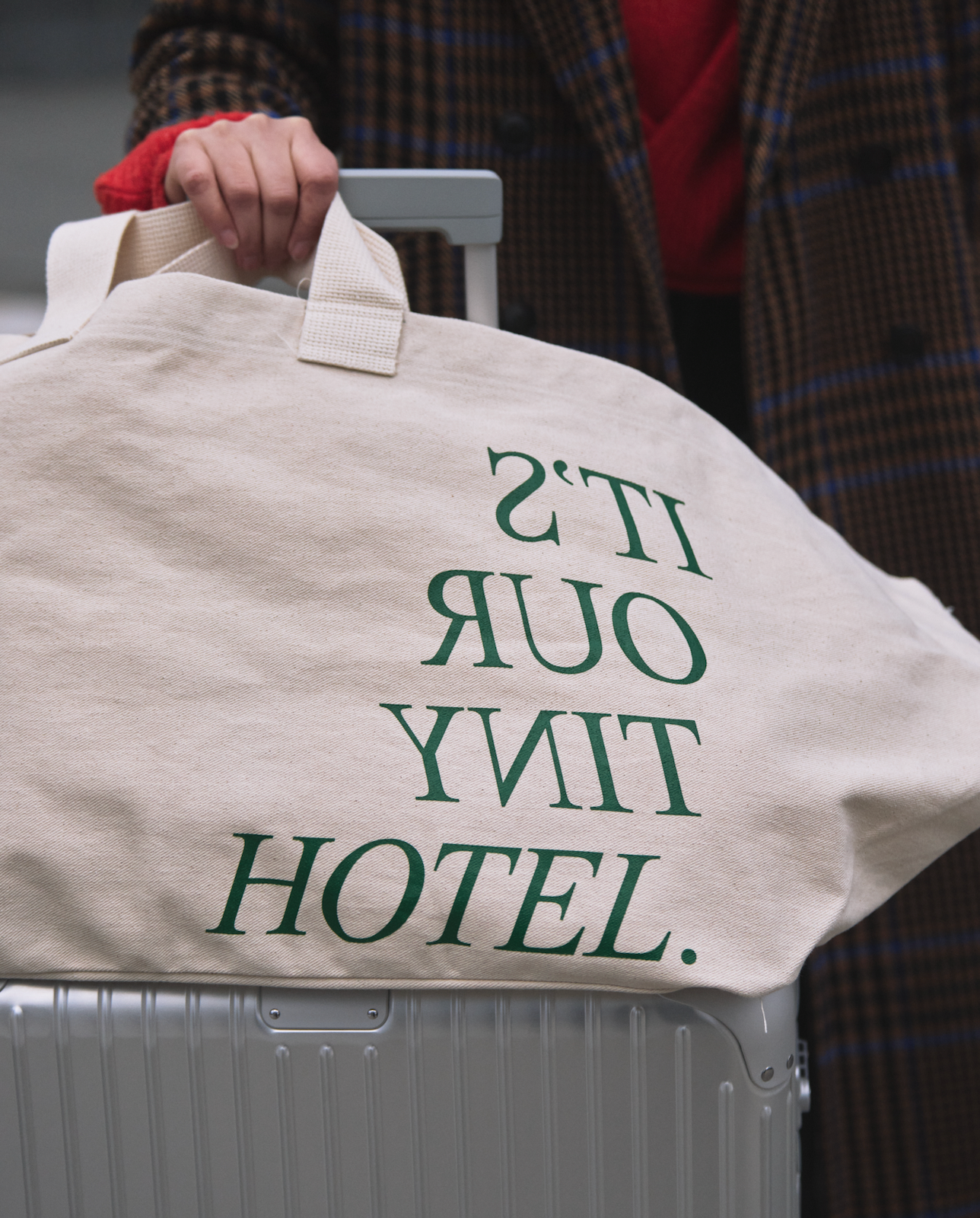 THE AOYAMA GRAND HOTEL collaboration with BOUTIQUE TOTE BAG (EXTRA LARGE)