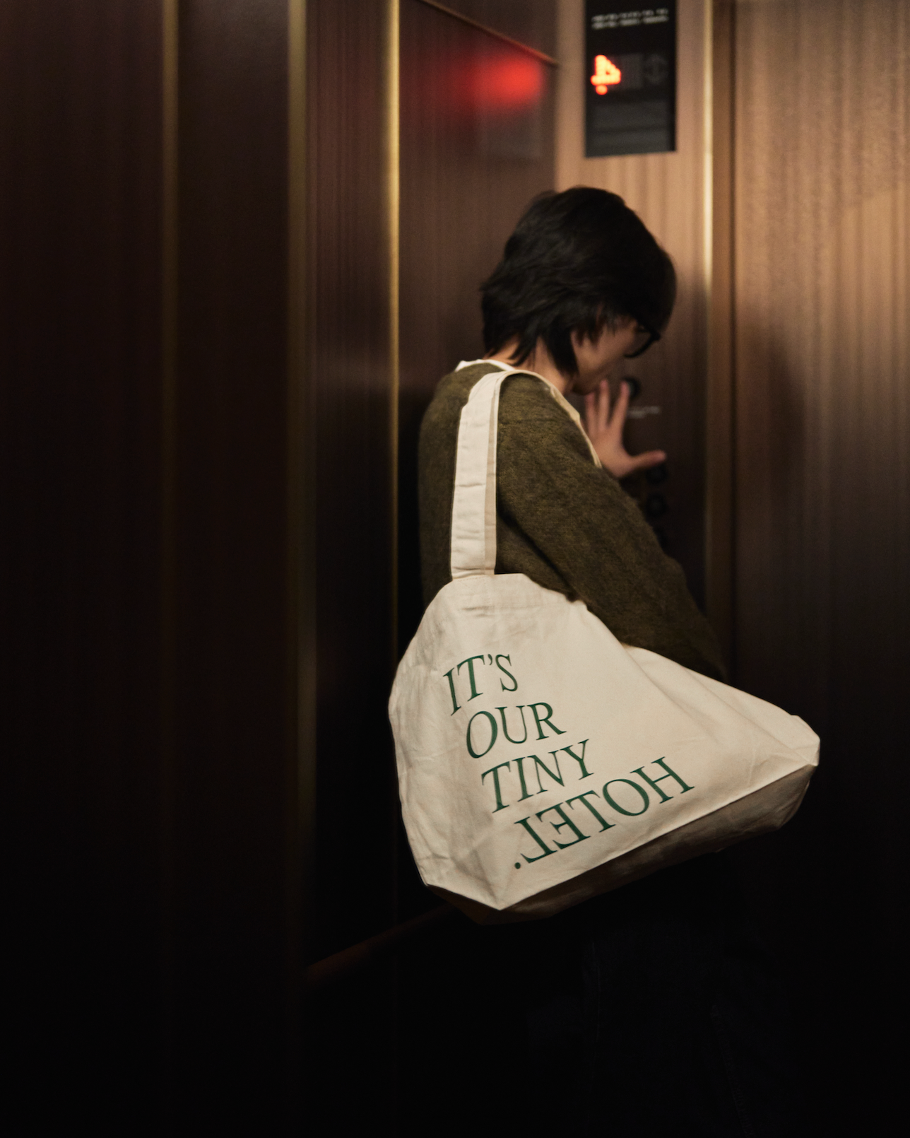 THE AOYAMA GRAND HOTEL collaboration with BOUTIQUE TOTE BAG (LARGE)